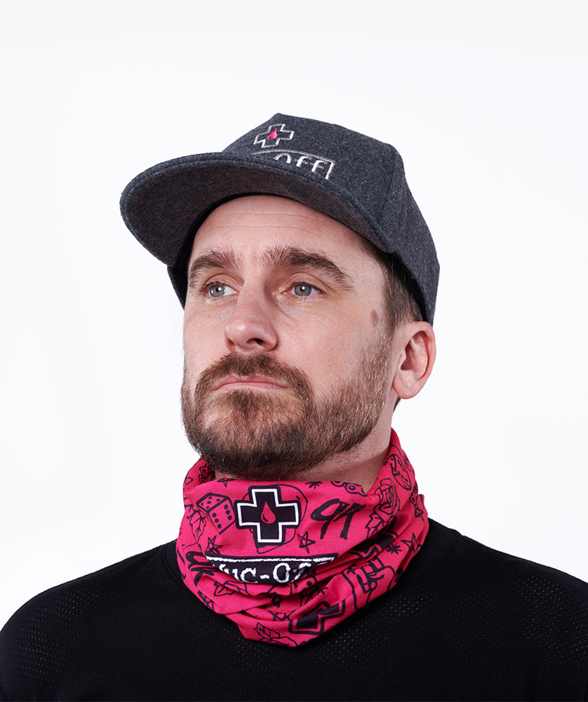 muc-off-neck-gaiter-halstuch-pink-punk-leicht-atmungsaktiv image 2