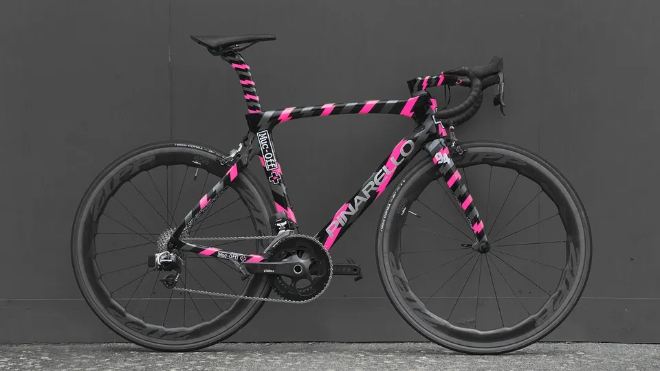 pinarello-dogma-f10-mo713-54-rennrad-sram-etap-11-fach image 1