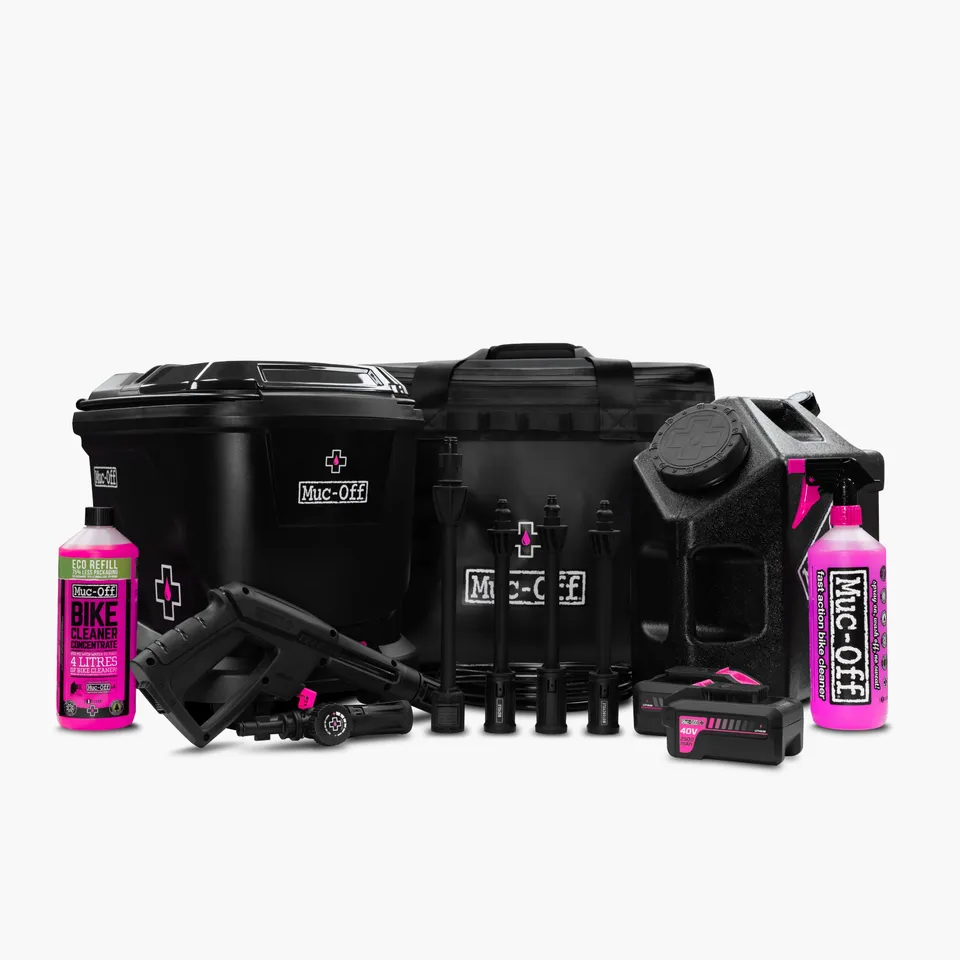 muc-off-bicycle-care-mobiler-hochdruckreiniger-ultimate-bundle image 1