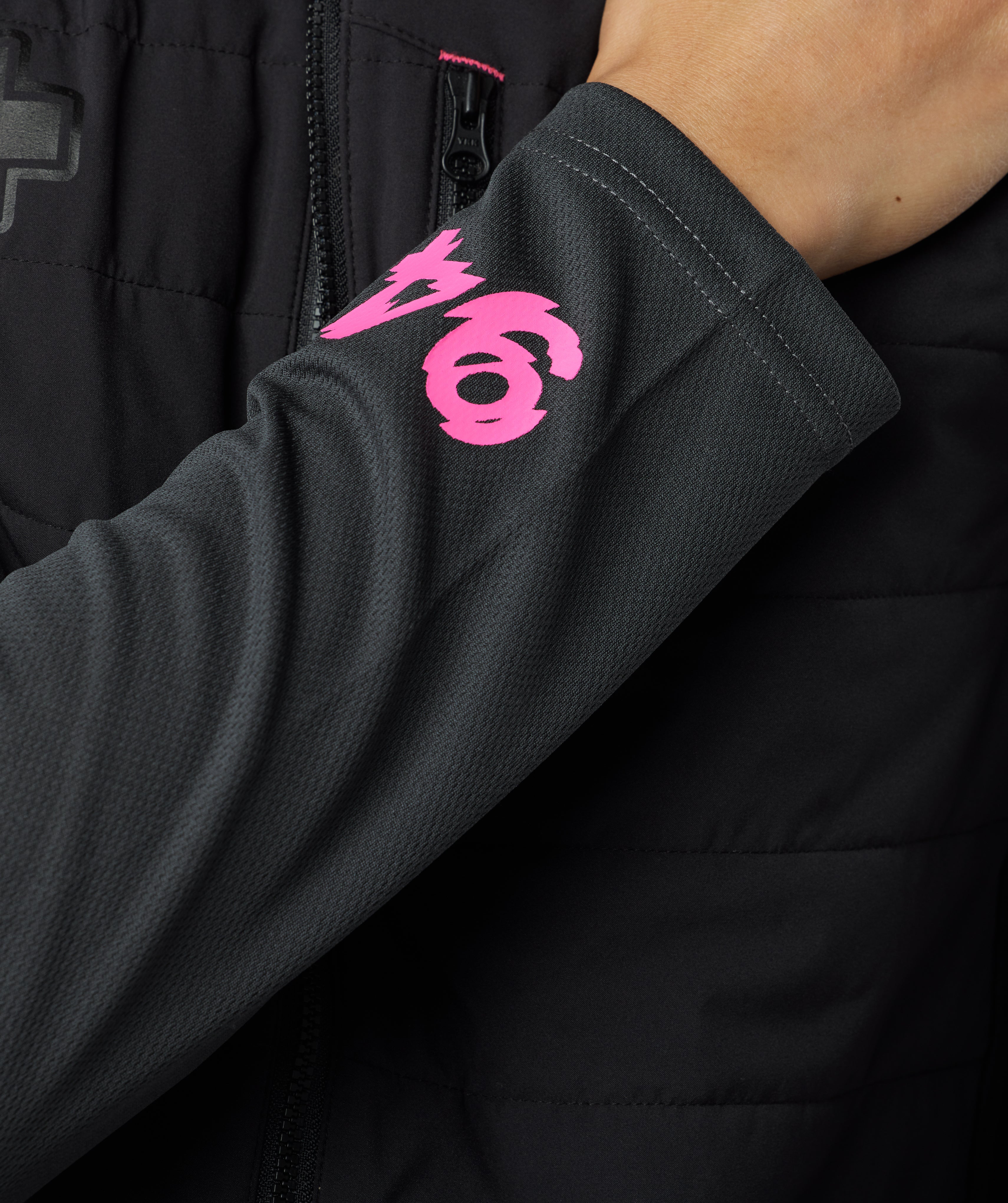 muc-off-tech-apparel-mtb-trikot-langarm-grau-atmungsaktiv image 5
