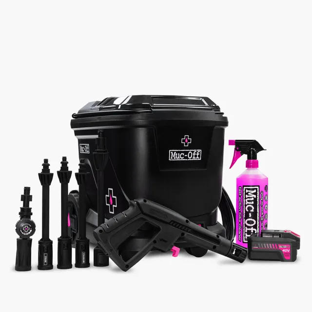 muc-off-mobile-pressure-washer-moto-starter-bundle-akku-reiniger image 1