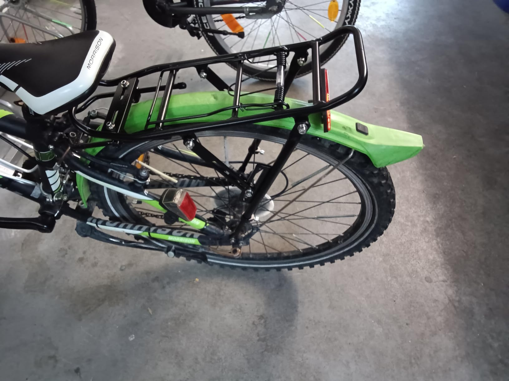 Trägt den Einkauf